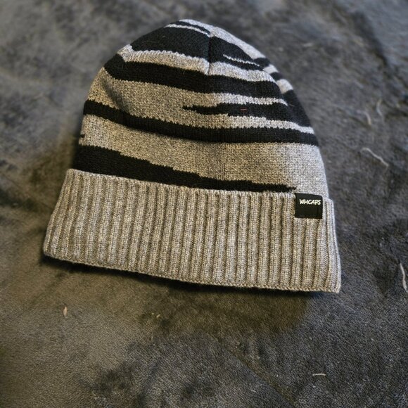 Winter hat - Picture 2 of 2